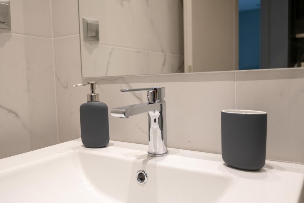 A14 Sunny & Chic 2Room Apartment Near Plaka & Parthenon 아테네 외부 사진