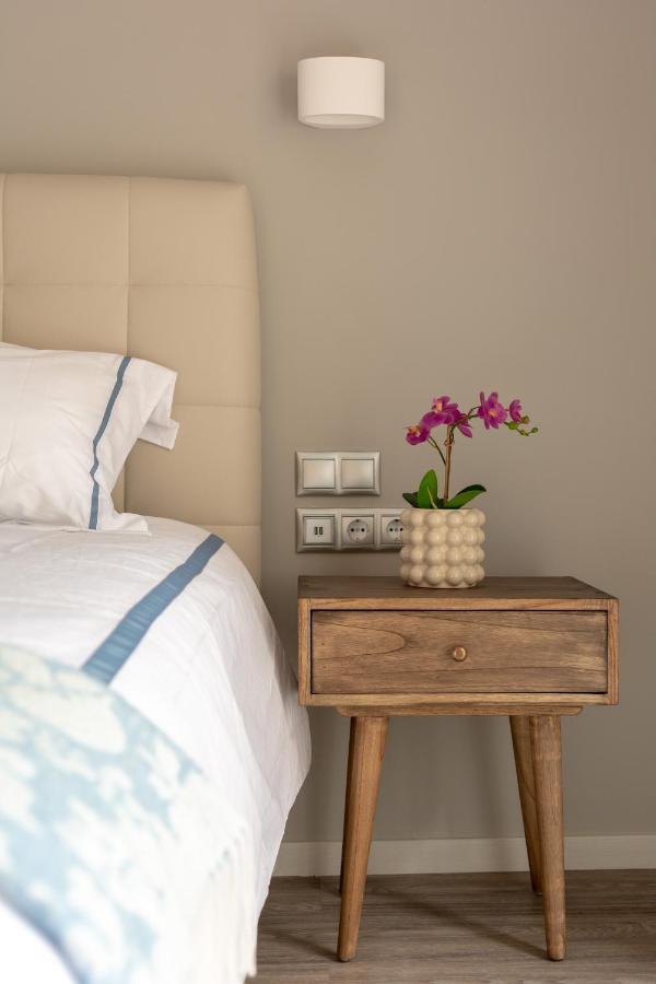 A14 Sunny & Chic 2Room Apartment Near Plaka & Parthenon 아테네 외부 사진